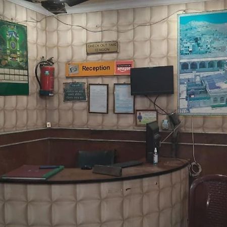 Khaja Habib Hotel Колката Екстериор снимка