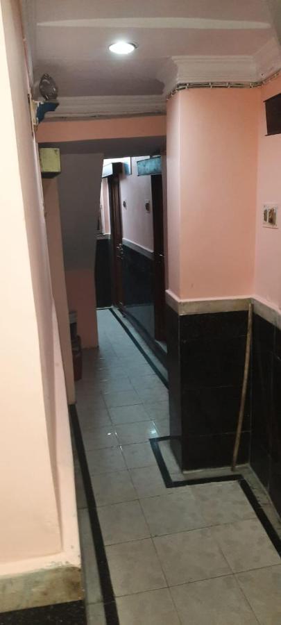 Khaja Habib Hotel Колката Екстериор снимка