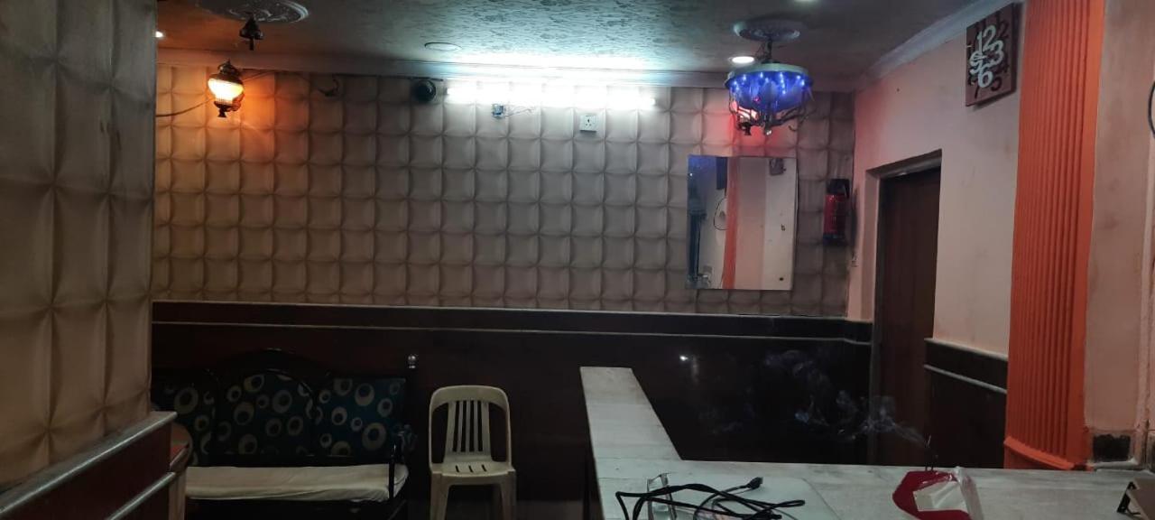 Khaja Habib Hotel Колката Екстериор снимка
