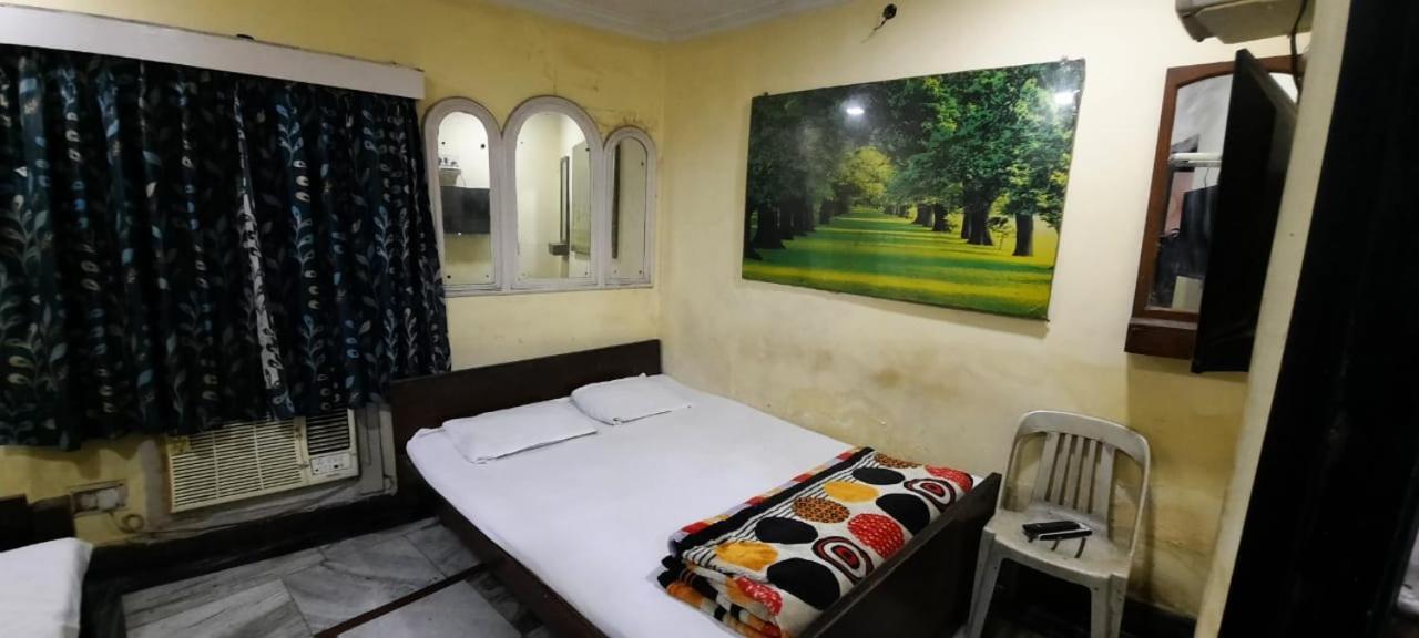 Khaja Habib Hotel Колката Екстериор снимка