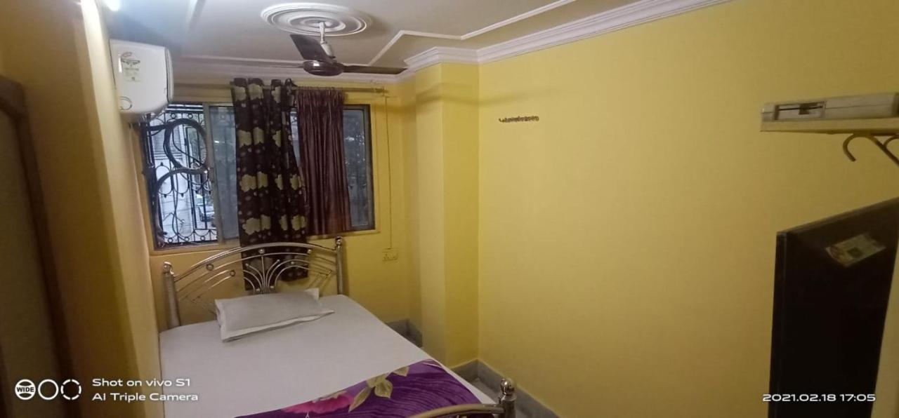 Khaja Habib Hotel Колката Екстериор снимка