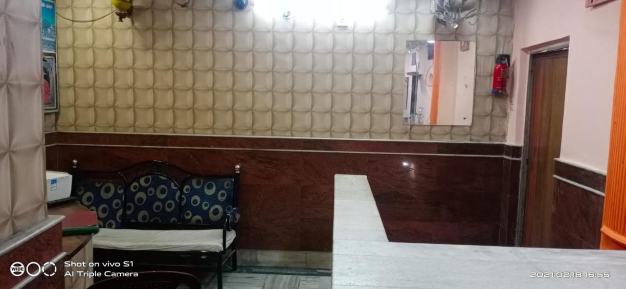 Khaja Habib Hotel Колката Екстериор снимка
